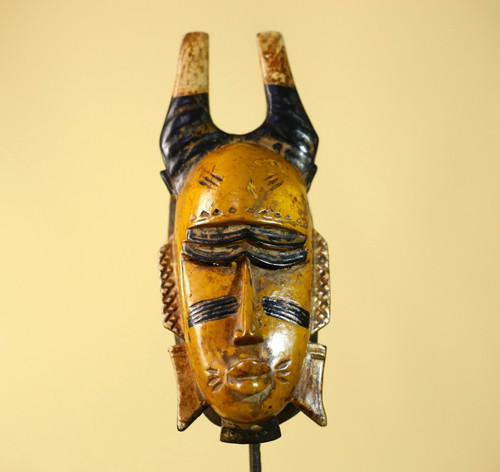 Maschera africana legno