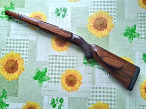 Antico gambo decorativo legno