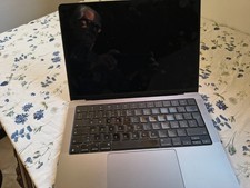 macbook m4 pro con cpu guasta