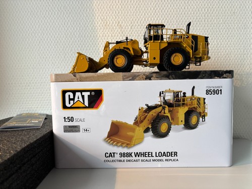 Pale gommate caterpillar 988k - pale,
