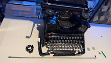 macchina da scrivere Olivetti