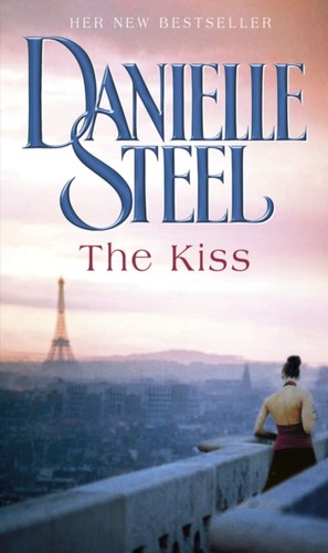 Kiss danielle steel - by,