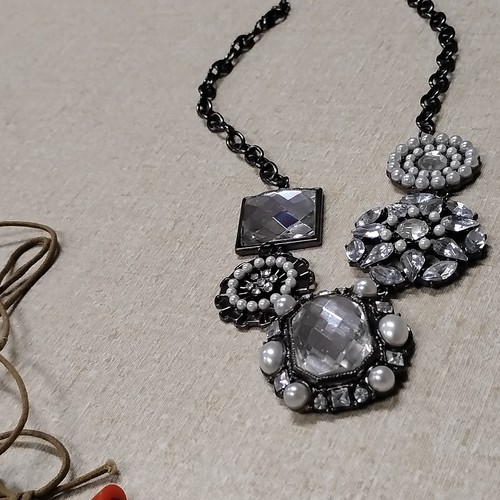 Collana con ciondolo