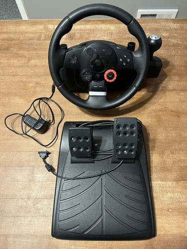 Logitech driving force - logitech,
