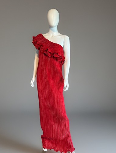 Nwt pronovias barcelona design - nwt,