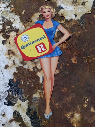 Ancienne pin tôle pneus - pin-up,