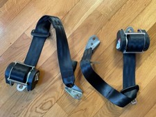 Golf 5 R32 2007 cinture posterioriVendo cinture posteriori per Golf 5 R32 VR6.