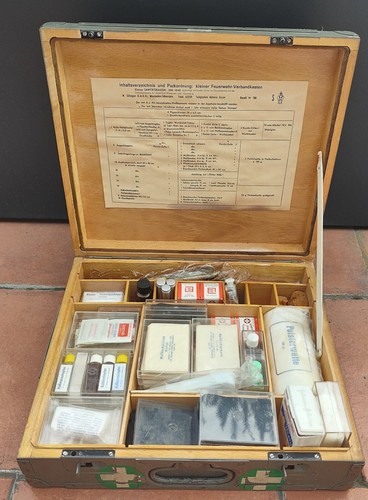 Antica cassetta medica first - cassetta,