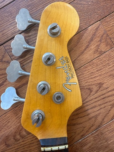 Fender precision bass - fender,