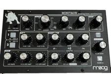 Moog Minitaur Sintetizzatore