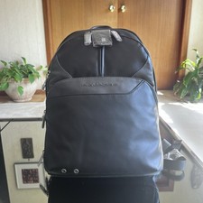 Zaino Piquadro in pelle nera