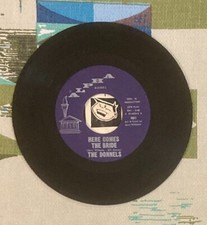 The Donnels 45 Here Comes the