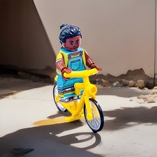 #0982- Erica Sinclair con bici