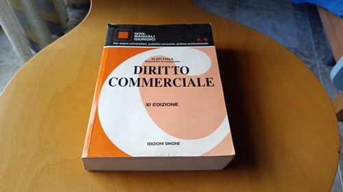 Diritto commerciale manuali - commerciale,