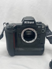 Nikon D1 2.7MP Digital SLR