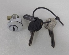 BMW Airhead seat lock cylinder