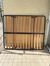 Rete matrimoniale con piedi pieghevoli