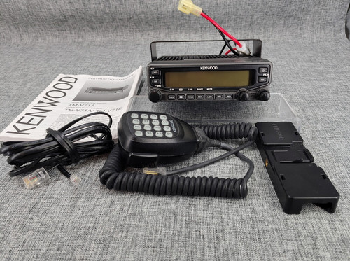 Ricetrasmettitore radioamatore
