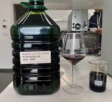 MOSTO COTTO D’UVA 100% PUGLIA SENZA ZUCCHERI AGGIUNTI E SENZA SOLFITI AGGIUNTI