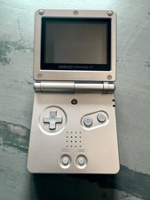 Game Boy Advance SP + Caricatore + Custodie + 8 Giochi (ottime condizioni) [GBA]