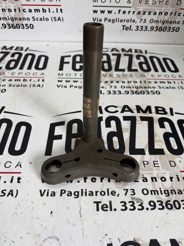 Piastra inferiore forcella - inferiore,