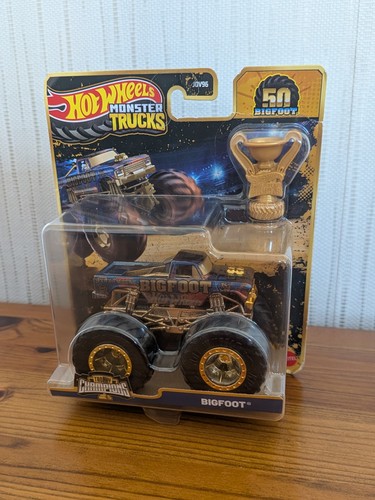 Hot wheels monster trucks - hot,
