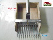 RACCOGLI MIRTILLI IN LEGNO CON