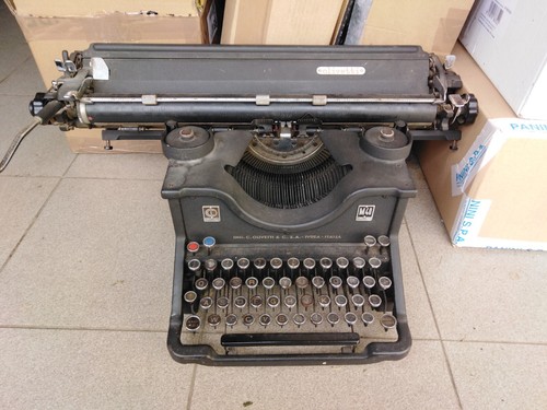 Macchina scrivere - da,