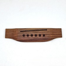 Ponte di legno di chitarra