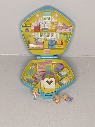 Polly pocket nursery - polly, care