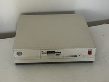Computer vintage IBM Personal System/2 PS/2 modello 30 8530-021 si accende senza HDD