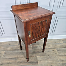 Comodino antico vaso credenza
