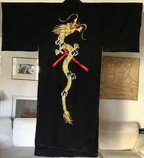 Kimono giapponese uomo Made in Japan in poliestere. Esterno nero ricamato drago
