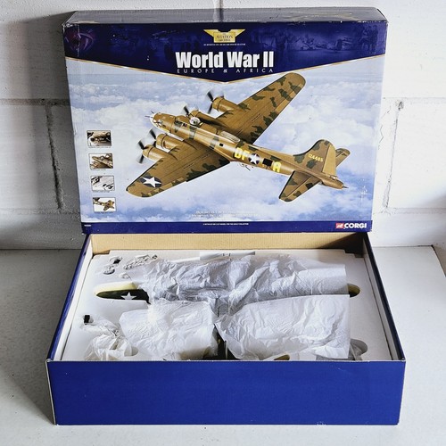 Corgi aa33301 boeing - corgi,