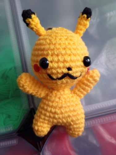 Pupazzi simil pikachu pupazzo - pupazzi,