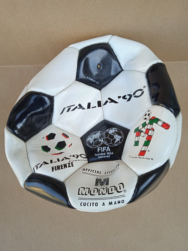 Pallone italia firenze - italia, 90