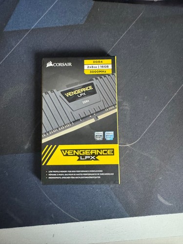 Corsair vengeance lpx 16gb - corsair,