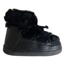 IKKII = INUIKII stivali