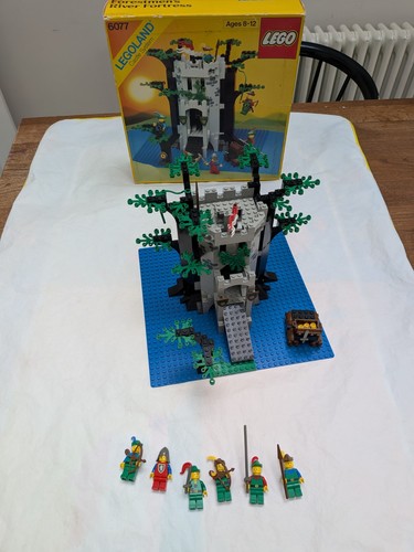 Lego 6077 forestmen river - lego,