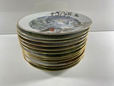 12 piatti da collezione completi Royal Worcester Porcelain "Peter Banett" piatto mensile