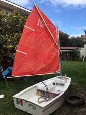 deriva a vela Optimist