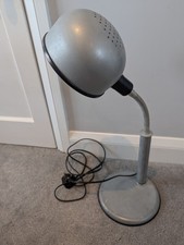 Lampada da scrivania o