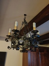 Lampadario in ferro battuto