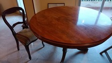 Tavolo da pranzo antico rotondo allungabile con 4 sedie