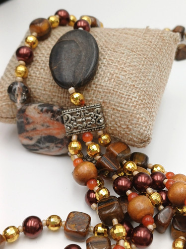 Collana lunga doppio filo con - lunga,