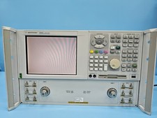 AGILENT E8362B 016,080,083,014,H11,UNL Analizzatore di rete PNA 10 MHz - 20 GHz