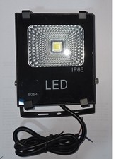 Faro LED SLIM 10W 12V IP66 luce bianca fredda esterno