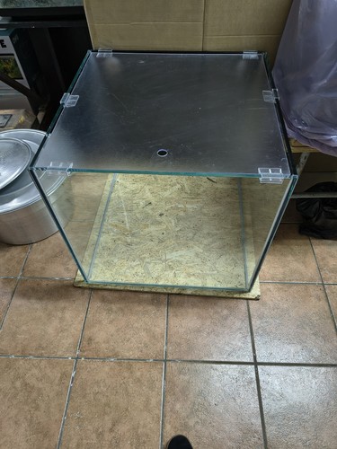 Vasca per acquario marino - per,