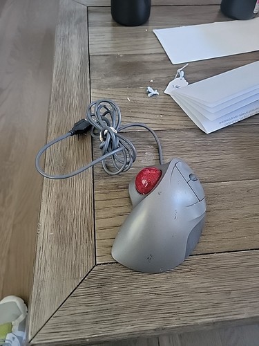 Mouse logitech trackman - mouse, wheel