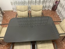 Tavolo in ferromicaceo con 6 poltroncine imbottite – Come nuovo